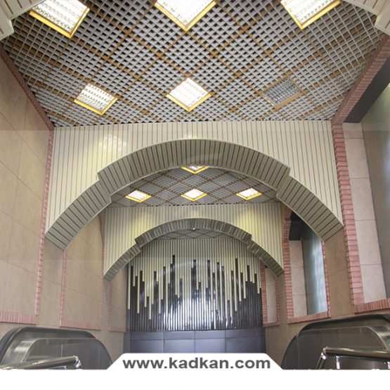 سقف کاذب ایستگاه متروی خواجه عبداله انصاری